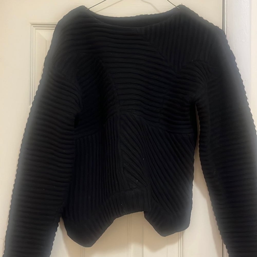 & Other Stories Cropped Black Sweater XS